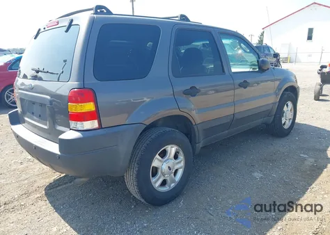 2004 Ford Escape Xlt from USA, damaged, VIN 1FMYU93114KA54932